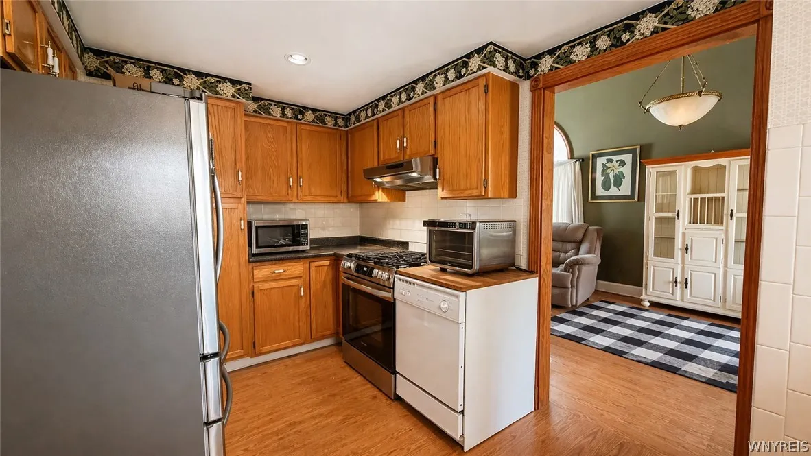 53 Paige Avenue, Tonawanda, New York 14223, Tonawanda, New York 14223, 3 Bedroom Bedrooms, 5 Room Rooms,1 BathroomBathrooms,Residential,For Sale,53 Paige Avenue, Tonawanda, New York 14223,0,B1719677