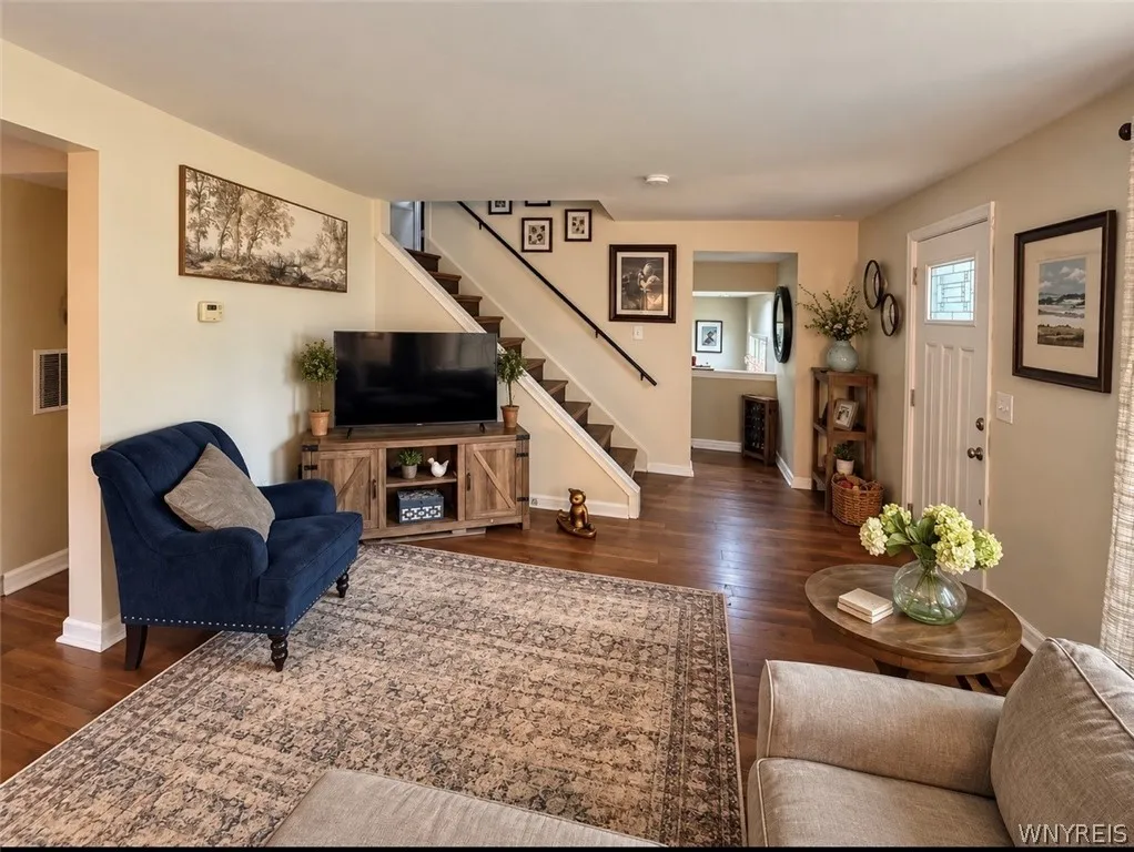 164 Parkdale Avenue, Aurora, New York 14052, Aurora, New York 14052, 3 Bedroom Bedrooms, 7 Room Rooms,1 BathroomBathrooms,Residential,For Sale,164 Parkdale Avenue, Aurora, New York 14052,0,B1719889