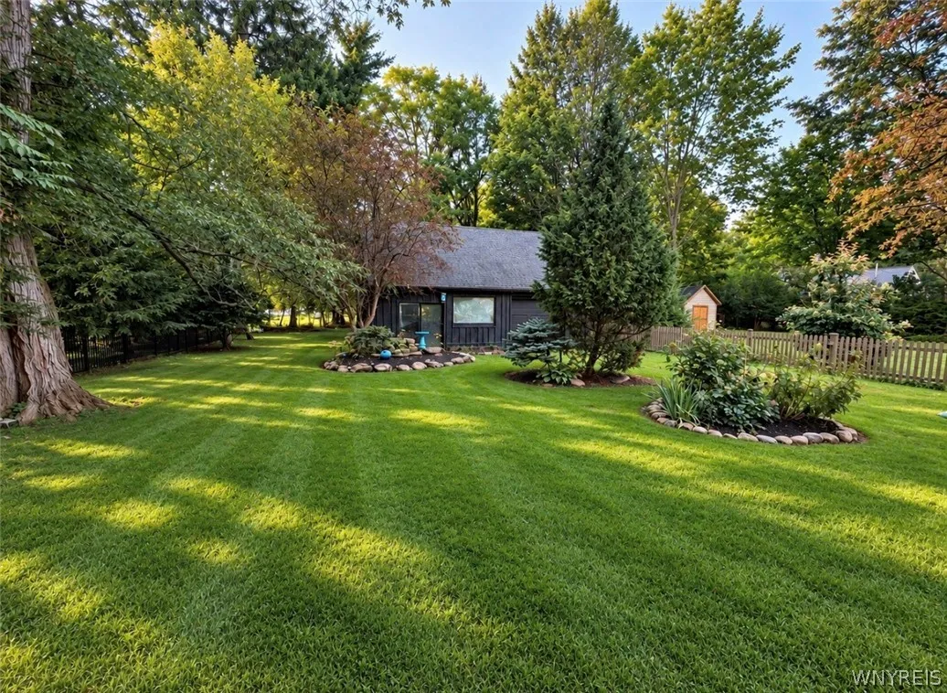 164 Parkdale Avenue, Aurora, New York 14052, Aurora, New York 14052, 3 Bedroom Bedrooms, 7 Room Rooms,1 BathroomBathrooms,Residential,For Sale,164 Parkdale Avenue, Aurora, New York 14052,0,B1719889