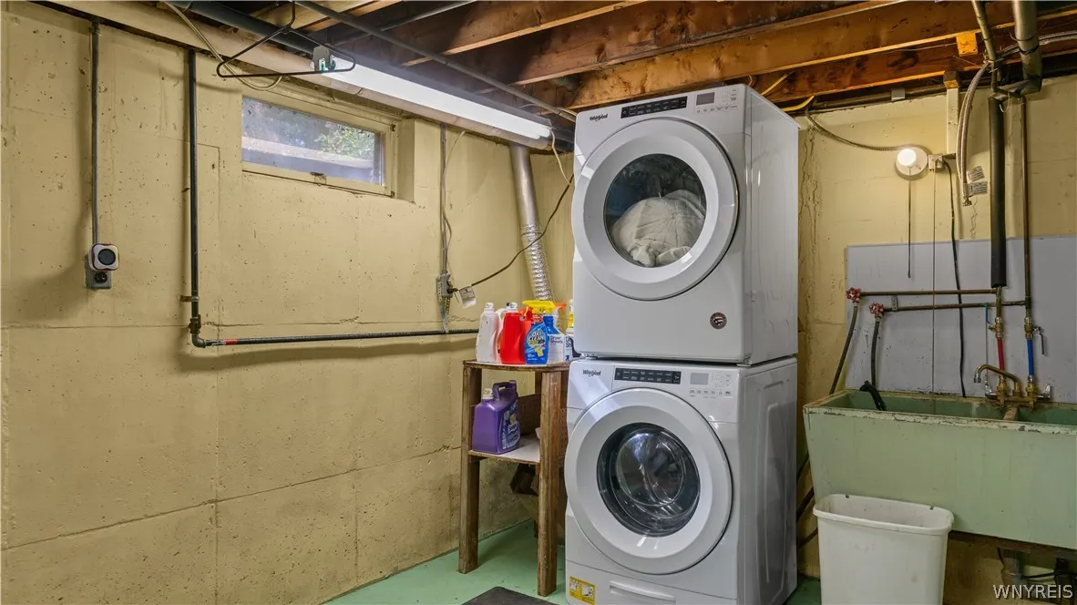 7409 Michael Road, Orchard Park, New York 14127, Orchard Park, New York 14127, 3 Bedroom Bedrooms, 5 Room Rooms,2 BathroomBathrooms,Residential,For Sale,7409 Michael Road, Orchard Park, New York 14127,0,B1720160