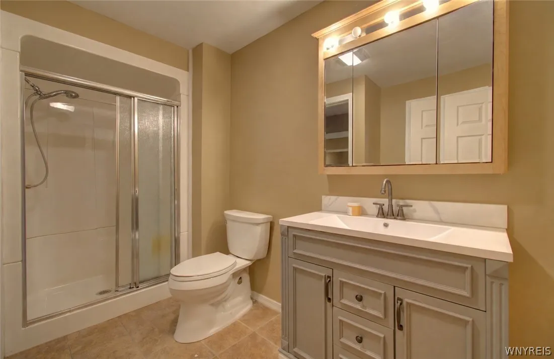 6225 Country Walk Court, Clarence, New York 14032, Clarence, New York 14032, 4 Bedroom Bedrooms, 10 Room Rooms,4 BathroomBathrooms,Residential,For Sale,6225 Country Walk Court, Clarence, New York 14032,0,B1720226
