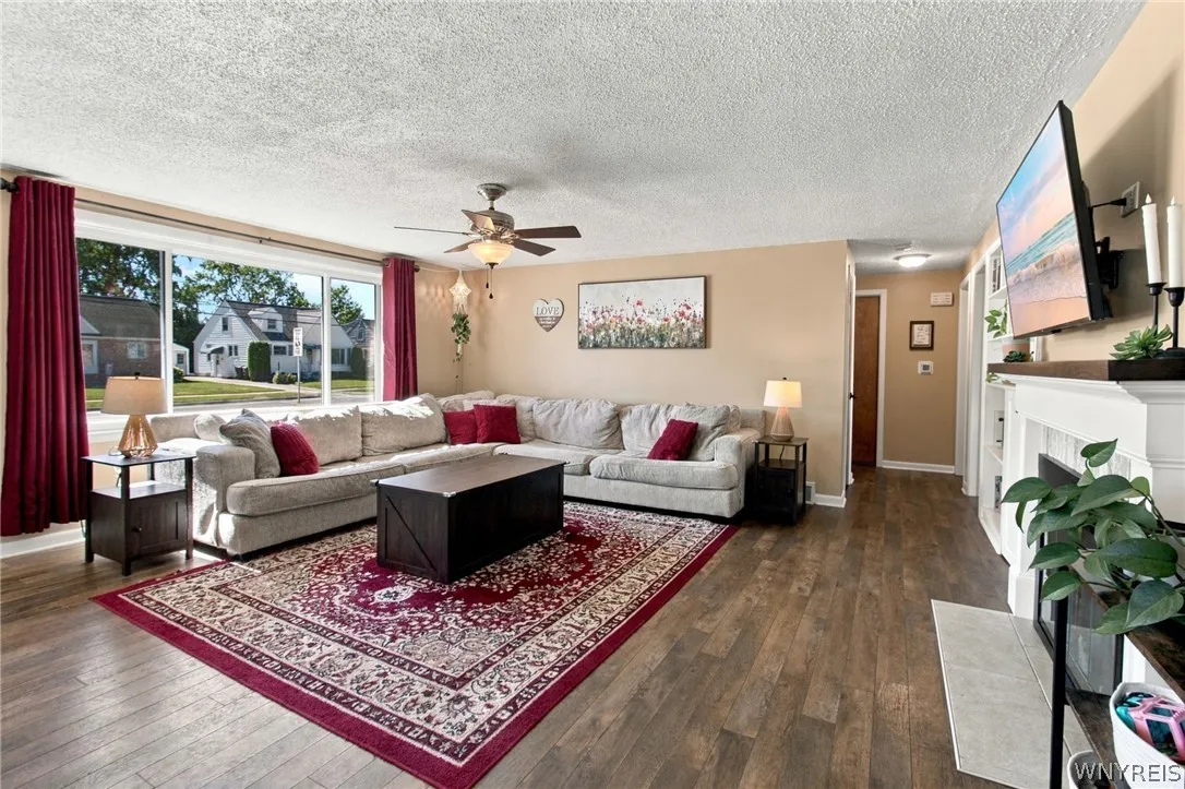 1178 Brighton Road, Tonawanda, New York 14150, Tonawanda, New York 14150, 3 Bedroom Bedrooms, 8 Room Rooms,2 BathroomBathrooms,Residential,For Sale,1178 Brighton Road, Tonawanda, New York 14150,0,B1719957