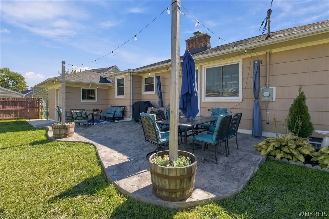 1178 Brighton Road, Tonawanda, New York 14150, Tonawanda, New York 14150, 3 Bedroom Bedrooms, 8 Room Rooms,2 BathroomBathrooms,Residential,For Sale,1178 Brighton Road, Tonawanda, New York 14150,0,B1719957