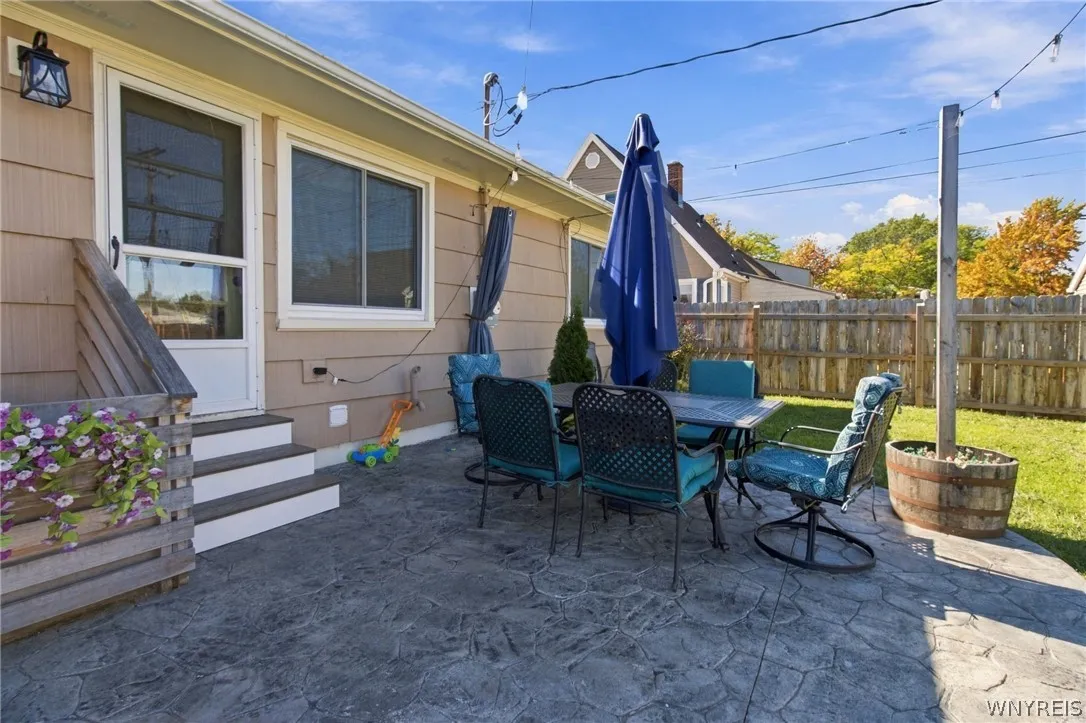 1178 Brighton Road, Tonawanda, New York 14150, Tonawanda, New York 14150, 3 Bedroom Bedrooms, 8 Room Rooms,2 BathroomBathrooms,Residential,For Sale,1178 Brighton Road, Tonawanda, New York 14150,0,B1719957