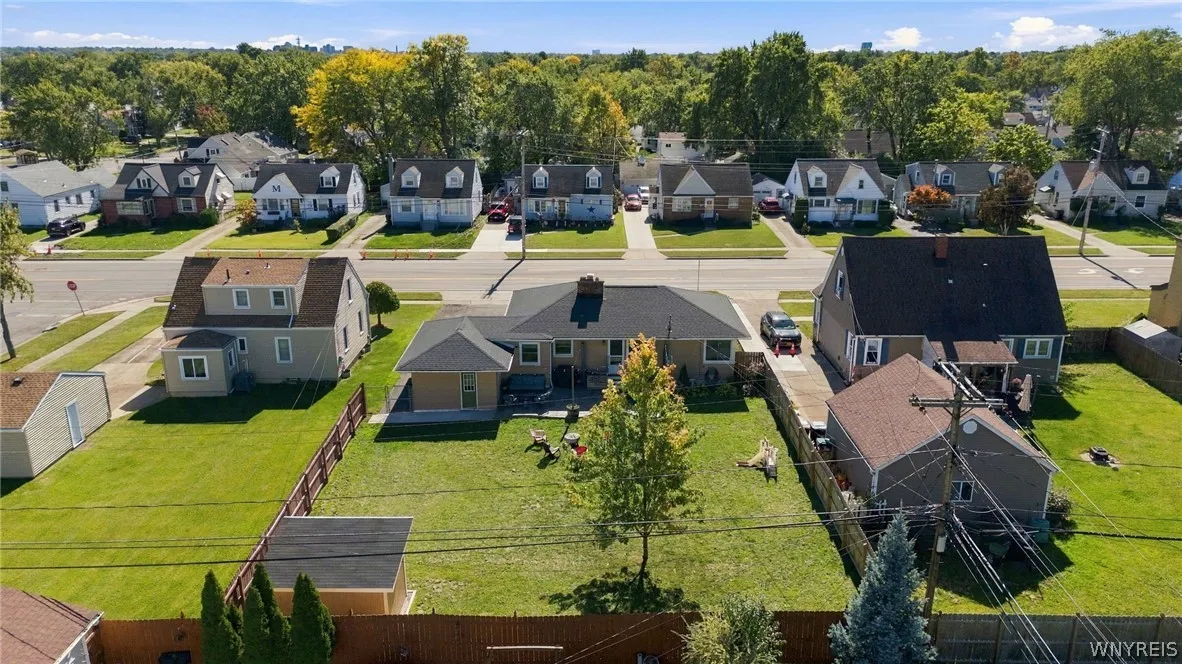 1178 Brighton Road, Tonawanda, New York 14150, Tonawanda, New York 14150, 3 Bedroom Bedrooms, 8 Room Rooms,2 BathroomBathrooms,Residential,For Sale,1178 Brighton Road, Tonawanda, New York 14150,0,B1719957