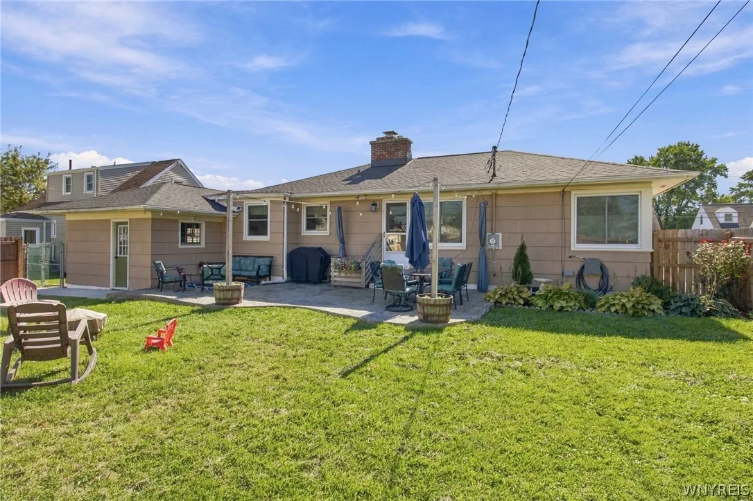 1178 Brighton Road, Tonawanda, New York 14150, Tonawanda, New York 14150, 3 Bedroom Bedrooms, 8 Room Rooms,2 BathroomBathrooms,Residential,For Sale,1178 Brighton Road, Tonawanda, New York 14150,0,B1719957