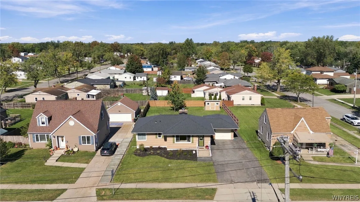 1178 Brighton Road, Tonawanda, New York 14150, Tonawanda, New York 14150, 3 Bedroom Bedrooms, 8 Room Rooms,2 BathroomBathrooms,Residential,For Sale,1178 Brighton Road, Tonawanda, New York 14150,0,B1719957