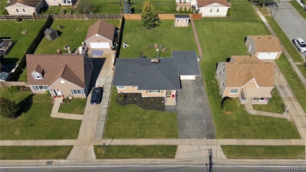 1178 Brighton Road, Tonawanda, New York 14150, Tonawanda, New York 14150, 3 Bedroom Bedrooms, 8 Room Rooms,2 BathroomBathrooms,Residential,For Sale,1178 Brighton Road, Tonawanda, New York 14150,0,B1719957