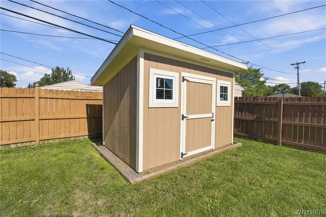 1178 Brighton Road, Tonawanda, New York 14150, Tonawanda, New York 14150, 3 Bedroom Bedrooms, 8 Room Rooms,2 BathroomBathrooms,Residential,For Sale,1178 Brighton Road, Tonawanda, New York 14150,0,B1719957