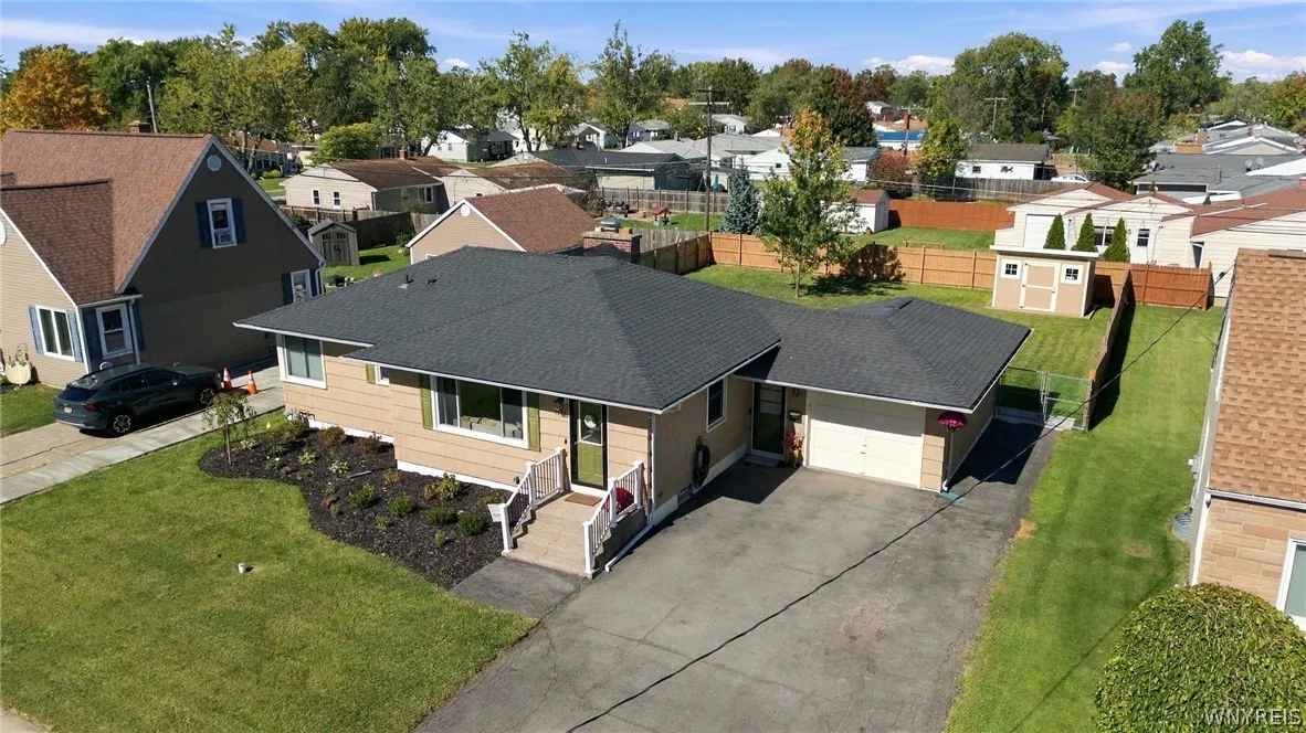 1178 Brighton Road, Tonawanda, New York 14150, Tonawanda, New York 14150, 3 Bedroom Bedrooms, 8 Room Rooms,2 BathroomBathrooms,Residential,For Sale,1178 Brighton Road, Tonawanda, New York 14150,0,B1719957