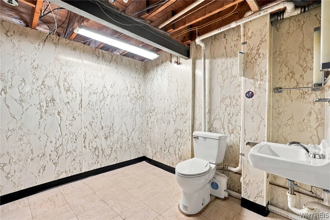 63 Saint Clare, Tonawanda, New York 14150, Tonawanda, New York 14150, 3 Bedroom Bedrooms, 7 Room Rooms,1 BathroomBathrooms,Residential,For Sale,63 Saint Clare, Tonawanda, New York 14150,0,B1720322