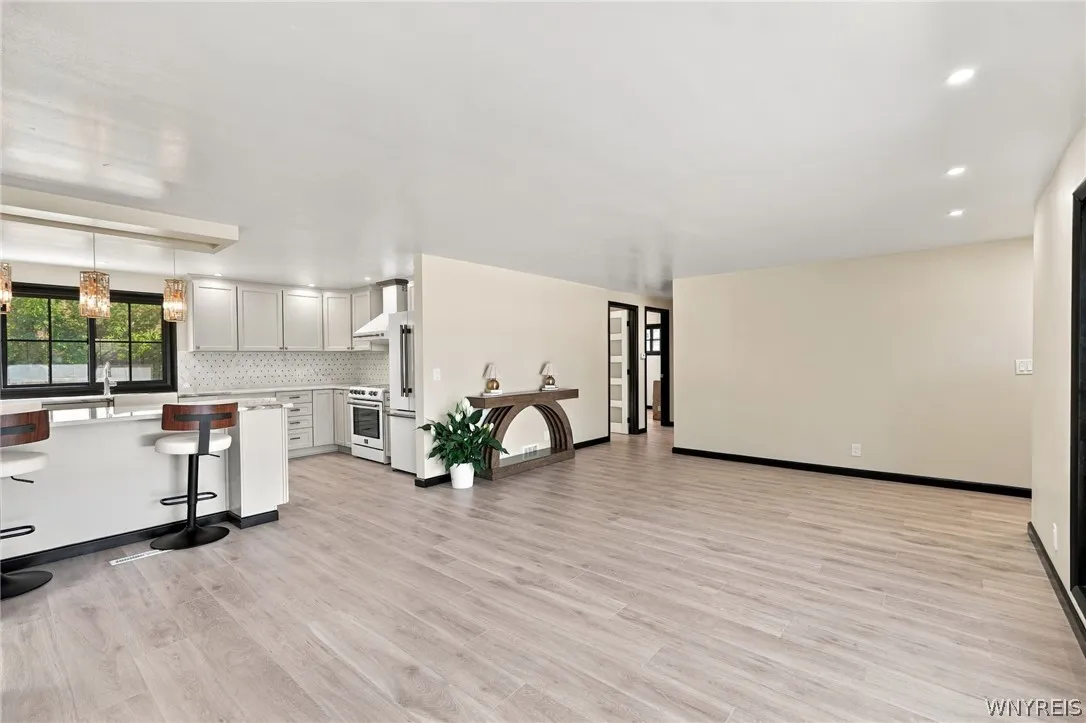 63 Saint Clare, Tonawanda, New York 14150, Tonawanda, New York 14150, 3 Bedroom Bedrooms, 7 Room Rooms,1 BathroomBathrooms,Residential,For Sale,63 Saint Clare, Tonawanda, New York 14150,0,B1720322