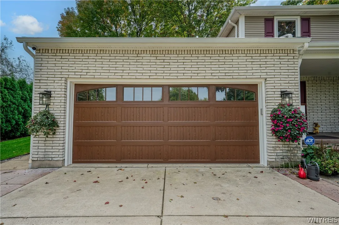 29 Windgate, Orchard Park, New York 14127, Orchard Park, New York 14127, 4 Bedroom Bedrooms, 11 Room Rooms,2 BathroomBathrooms,Residential,For Sale,29 Windgate, Orchard Park, New York 14127,0,B1718838