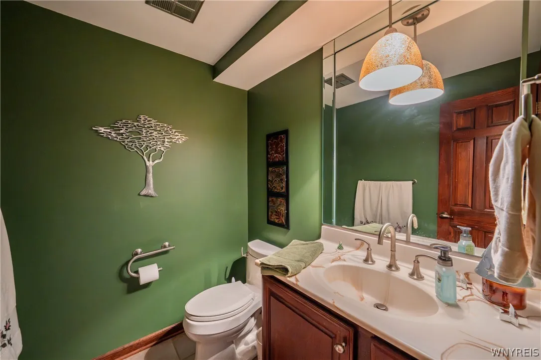 29 Windgate, Orchard Park, New York 14127, Orchard Park, New York 14127, 4 Bedroom Bedrooms, 11 Room Rooms,2 BathroomBathrooms,Residential,For Sale,29 Windgate, Orchard Park, New York 14127,0,B1718838