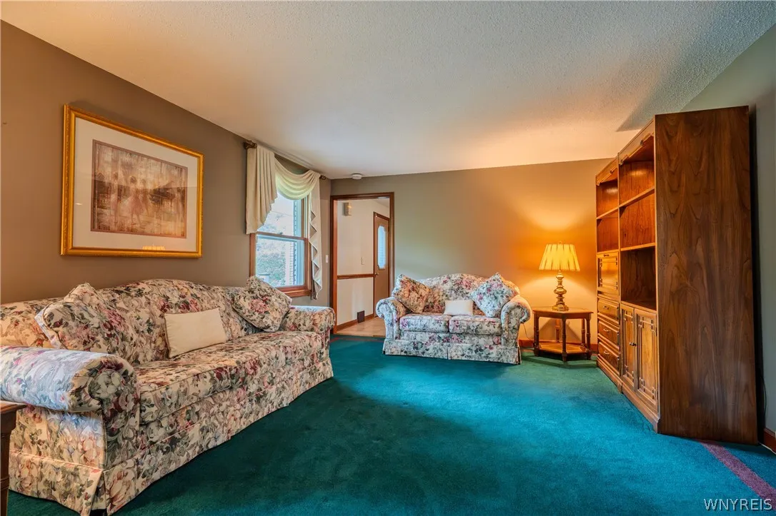 29 Windgate, Orchard Park, New York 14127, Orchard Park, New York 14127, 4 Bedroom Bedrooms, 11 Room Rooms,2 BathroomBathrooms,Residential,For Sale,29 Windgate, Orchard Park, New York 14127,0,B1718838