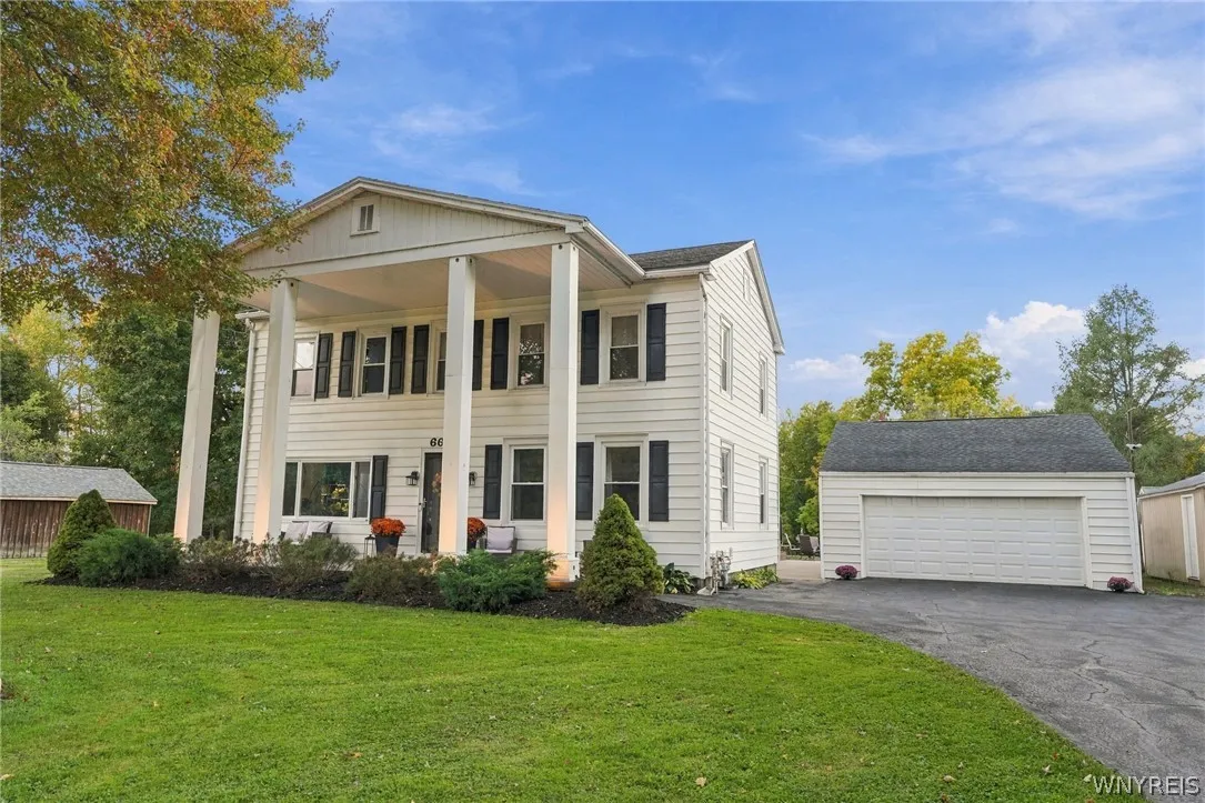6628 Boston State Road, Hamburg, New York 14075, Hamburg, New York 14075, 4 Bedroom Bedrooms, 13 Room Rooms,2 BathroomBathrooms,Residential,For Sale,6628 Boston State Road, Hamburg, New York 14075,0,B1718817