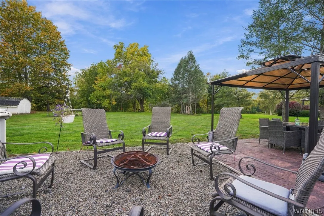 6628 Boston State Road, Hamburg, New York 14075, Hamburg, New York 14075, 4 Bedroom Bedrooms, 13 Room Rooms,2 BathroomBathrooms,Residential,For Sale,6628 Boston State Road, Hamburg, New York 14075,0,B1718817