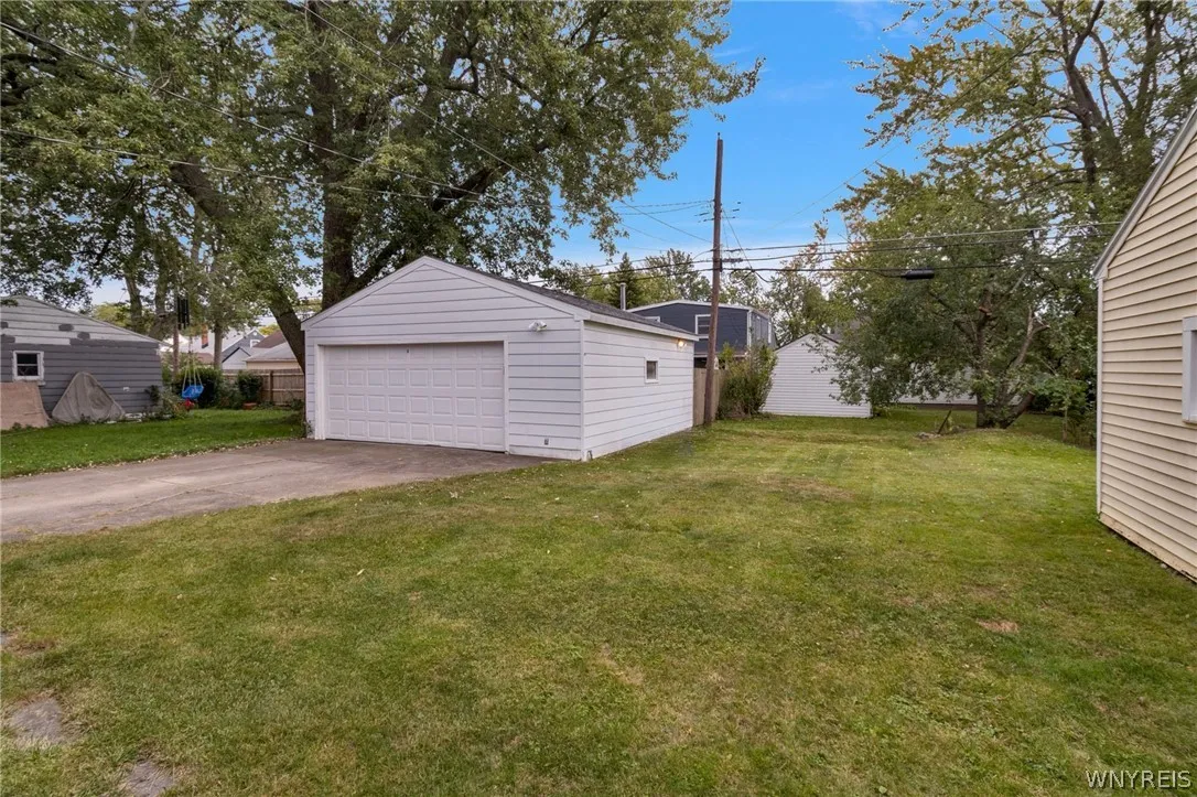 311 Traverse Boulevard, Tonawanda, New York 14223, Tonawanda, New York 14223, 4 Bedroom Bedrooms, 7 Room Rooms,1 BathroomBathrooms,Residential,For Sale,311 Traverse Boulevard, Tonawanda, New York 14223,0,B1718809