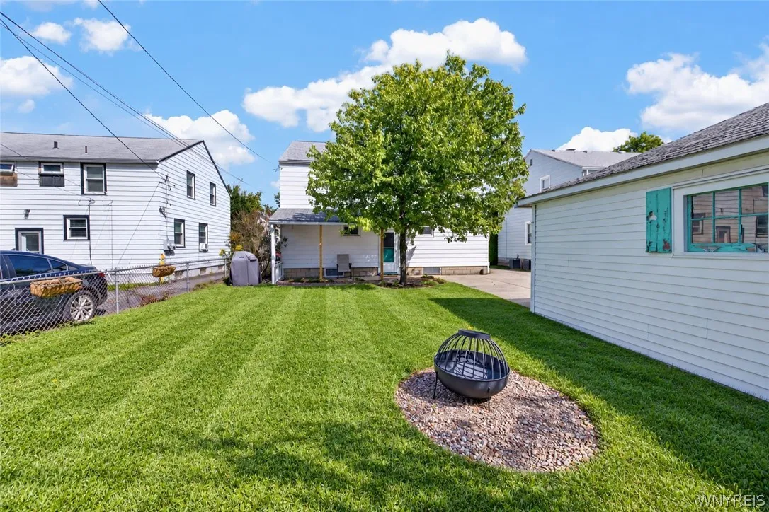 160 Fowler Avenue, Tonawanda, New York 14217, Tonawanda, New York 14217, 5 Bedroom Bedrooms, 9 Room Rooms,3 BathroomBathrooms,Residential,For Sale,160 Fowler Avenue, Tonawanda, New York 14217,0,B1719942