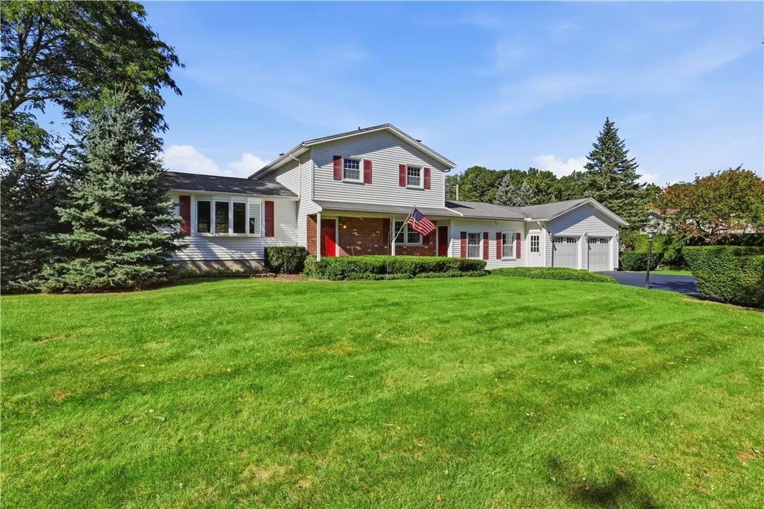 122 Rocmar Drive, Greece, New York 14626, Greece, New York 14626, 3 Bedroom Bedrooms, 8 Room Rooms,1 BathroomBathrooms,Residential,For Sale,122 Rocmar Drive, Greece, New York 14626,0,R1719410
