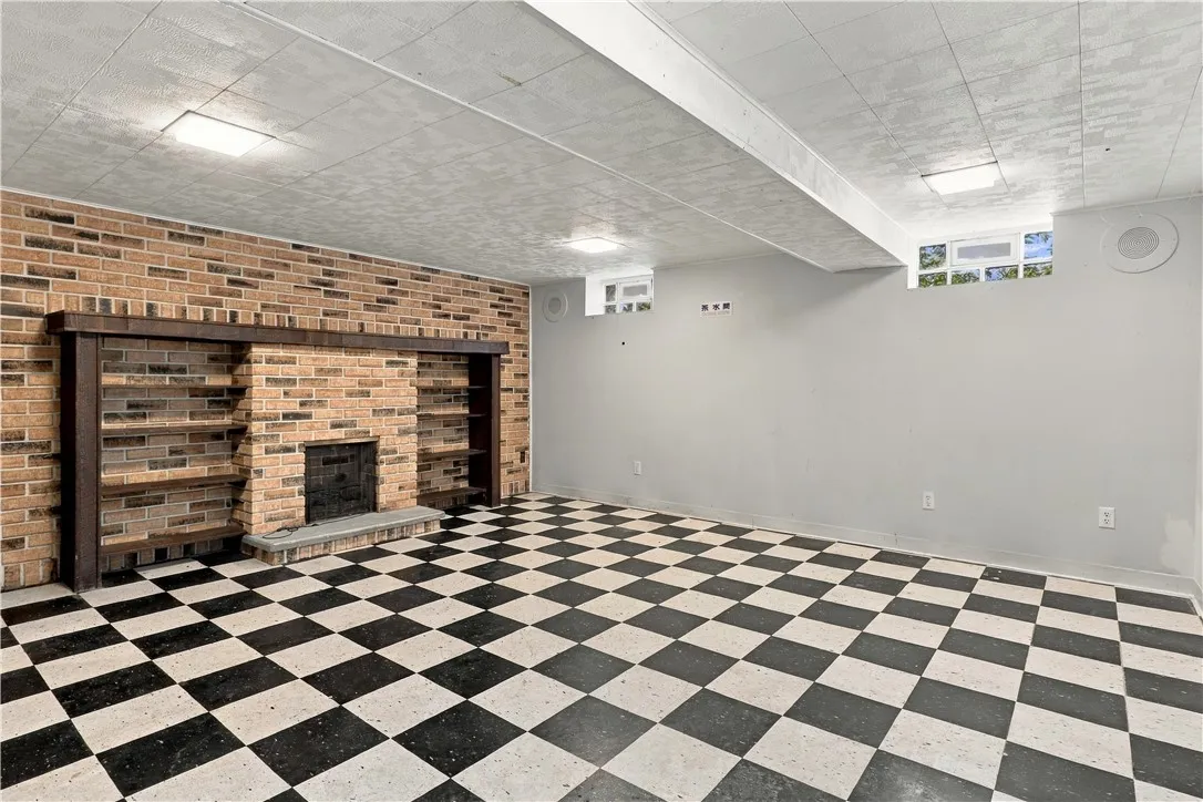 122 Rocmar Drive, Greece, New York 14626, Greece, New York 14626, 3 Bedroom Bedrooms, 8 Room Rooms,1 BathroomBathrooms,Residential,For Sale,122 Rocmar Drive, Greece, New York 14626,0,R1719410