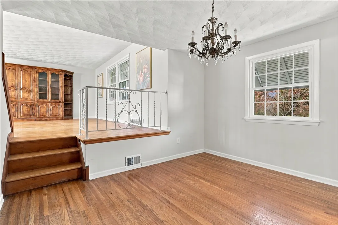 122 Rocmar Drive, Greece, New York 14626, Greece, New York 14626, 3 Bedroom Bedrooms, 8 Room Rooms,1 BathroomBathrooms,Residential,For Sale,122 Rocmar Drive, Greece, New York 14626,0,R1719410