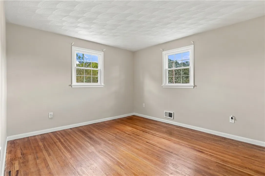 122 Rocmar Drive, Greece, New York 14626, Greece, New York 14626, 3 Bedroom Bedrooms, 8 Room Rooms,1 BathroomBathrooms,Residential,For Sale,122 Rocmar Drive, Greece, New York 14626,0,R1719410