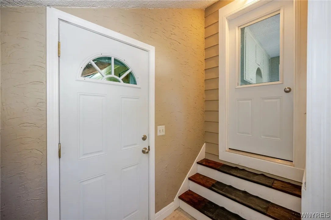 5261 Southcrest Avenue, Hamburg, New York 14075, Hamburg, New York 14075, 3 Bedroom Bedrooms, 6 Room Rooms,1 BathroomBathrooms,Residential,For Sale,5261 Southcrest Avenue, Hamburg, New York 14075,0,B1719512