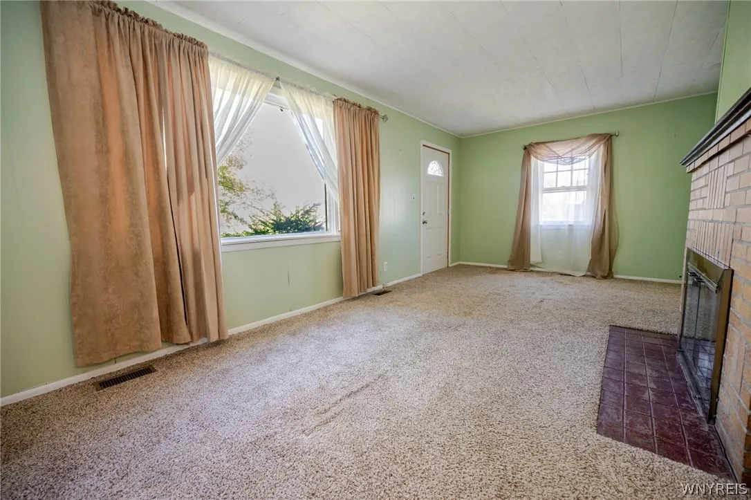 5261 Southcrest Avenue, Hamburg, New York 14075, Hamburg, New York 14075, 3 Bedroom Bedrooms, 6 Room Rooms,1 BathroomBathrooms,Residential,For Sale,5261 Southcrest Avenue, Hamburg, New York 14075,0,B1719512