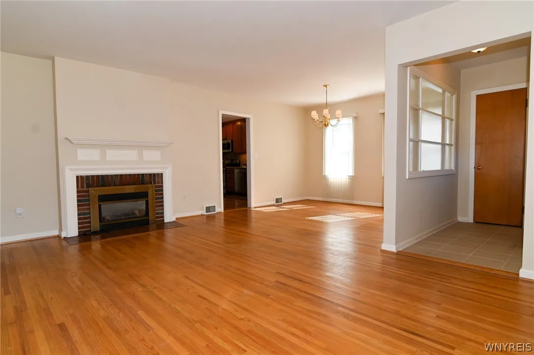 Living room-Main entrance, dining room at end off kitchen