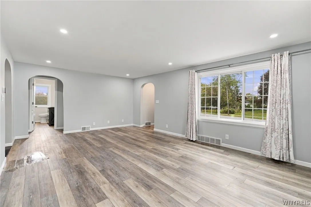 477 Fries Road, Tonawanda, New York 14150, Tonawanda, New York 14150, 3 Bedroom Bedrooms, 7 Room Rooms,2 BathroomBathrooms,Residential,For Sale,477 Fries Road, Tonawanda, New York 14150,0,B1720262