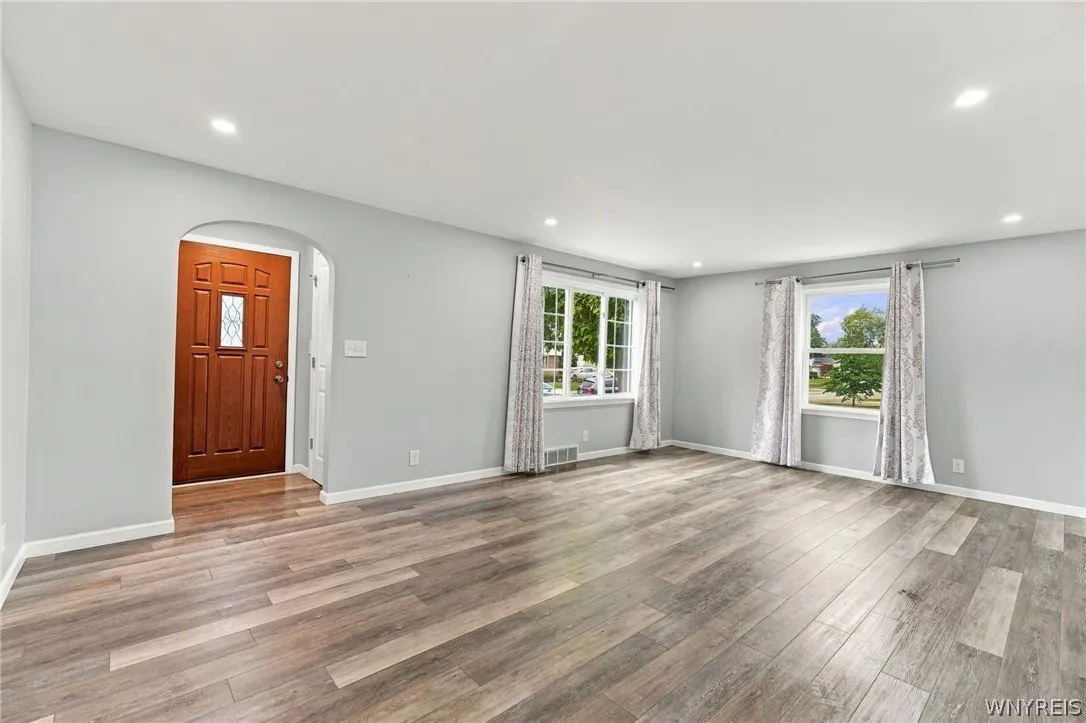 477 Fries Road, Tonawanda, New York 14150, Tonawanda, New York 14150, 3 Bedroom Bedrooms, 7 Room Rooms,2 BathroomBathrooms,Residential,For Sale,477 Fries Road, Tonawanda, New York 14150,0,B1720262