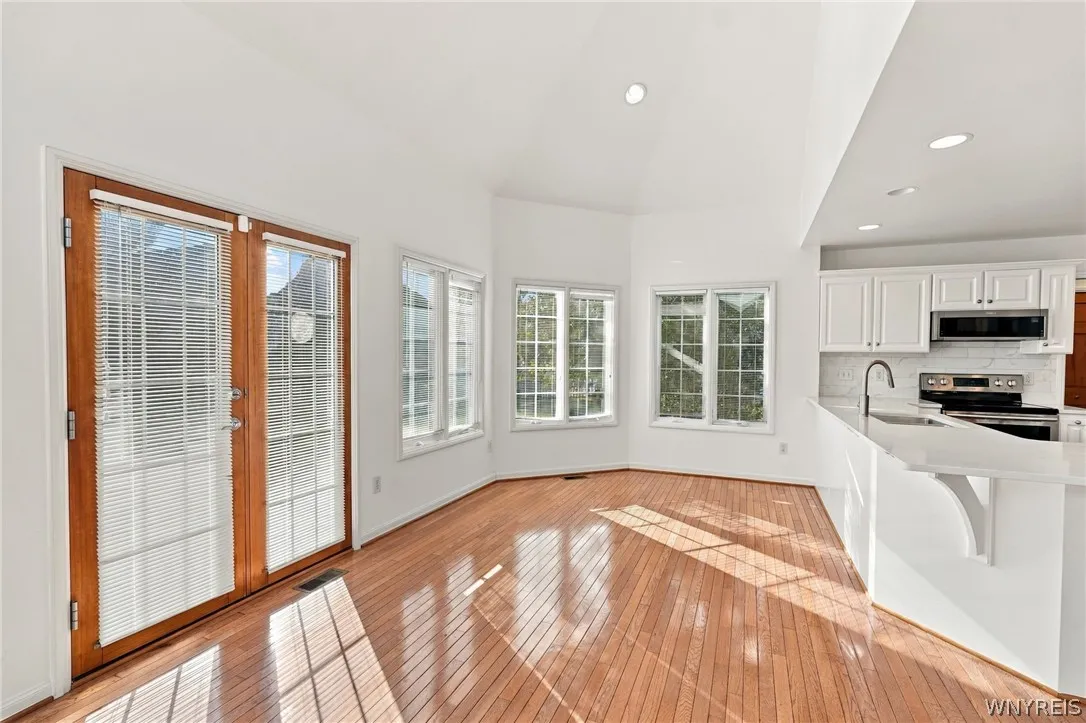 4119 Foxwood Lane, Clarence, New York 14221, Clarence, New York 14221, 4 Bedroom Bedrooms, 9 Room Rooms,2 BathroomBathrooms,Residential,For Sale,4119 Foxwood Lane, Clarence, New York 14221,0,B1720716