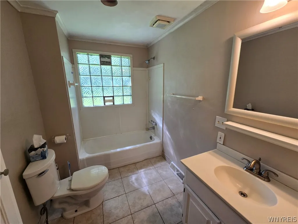 8401 Ericson Drive, Clarence, New York 14221, Clarence, New York 14221, 3 Bedroom Bedrooms, 6 Room Rooms,1 BathroomBathrooms,Residential Lease,For Rent,8401 Ericson Drive, Clarence, New York 14221,0,B1720748