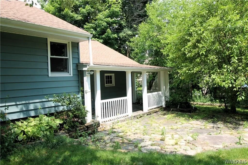 8709 Nottingham, Clarence, New York 14221, Clarence, New York 14221, 3 Bedroom Bedrooms, 6 Room Rooms,1 BathroomBathrooms,Residential Lease,For Rent,8709 Nottingham, Clarence, New York 14221,0,B1720776