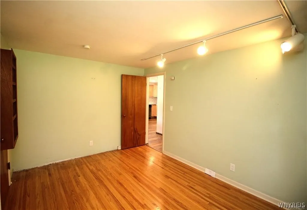 8709 Nottingham, Clarence, New York 14221, Clarence, New York 14221, 3 Bedroom Bedrooms, 6 Room Rooms,1 BathroomBathrooms,Residential Lease,For Rent,8709 Nottingham, Clarence, New York 14221,0,B1720776