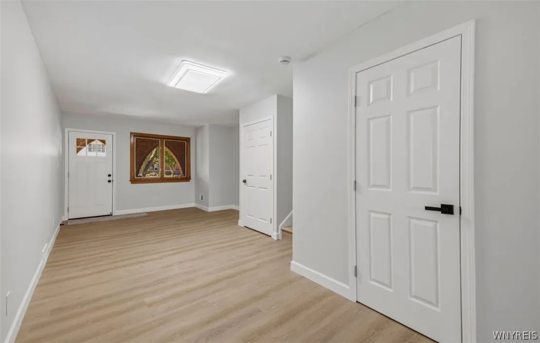 107 Maplegrove Avenue, Tonawanda, New York 14150, Tonawanda, New York 14150, 3 Bedroom Bedrooms, 8 Room Rooms,2 BathroomBathrooms,Residential,For Sale,107 Maplegrove Avenue, Tonawanda, New York 14150,0,B1720613