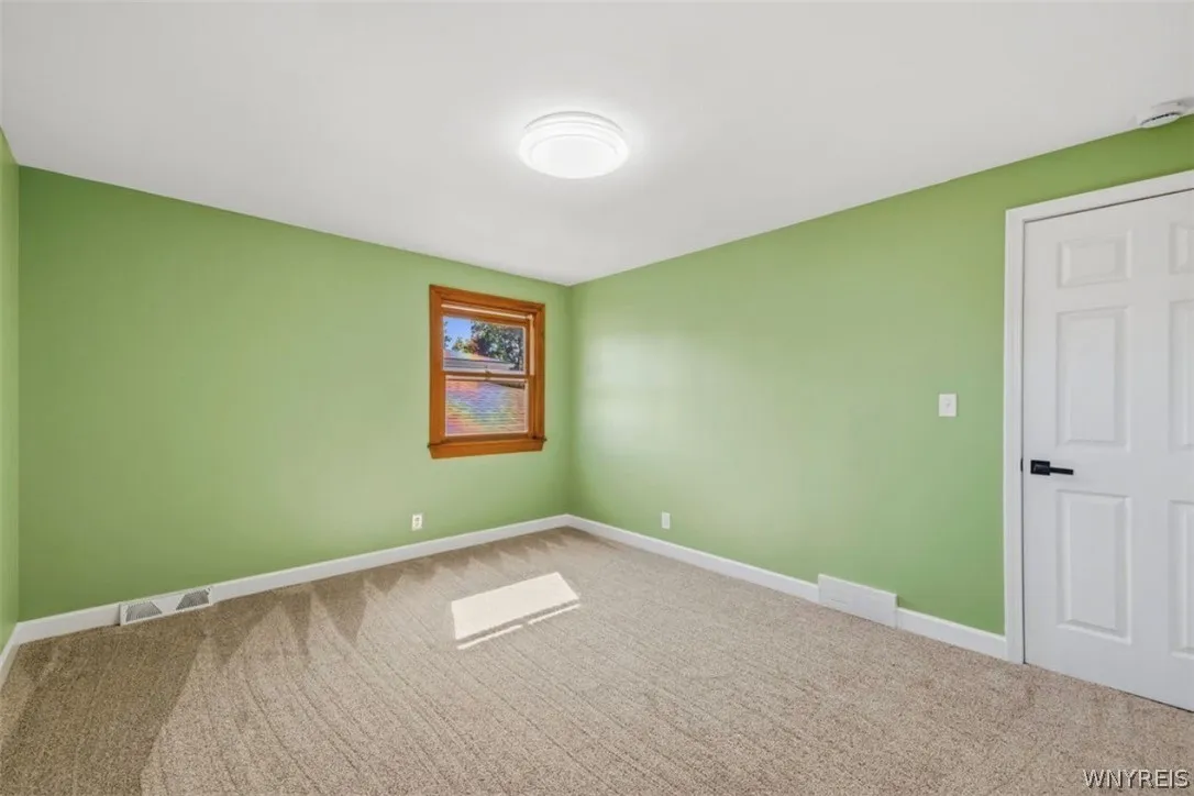 107 Maplegrove Avenue, Tonawanda, New York 14150, Tonawanda, New York 14150, 3 Bedroom Bedrooms, 8 Room Rooms,2 BathroomBathrooms,Residential,For Sale,107 Maplegrove Avenue, Tonawanda, New York 14150,0,B1720613