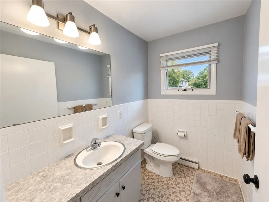 523 English Road, Greece, New York 14616, Greece, New York 14616, 3 Bedroom Bedrooms, 7 Room Rooms,1 BathroomBathrooms,Residential,For Sale,523 English Road, Greece, New York 14616,0,R1720860
