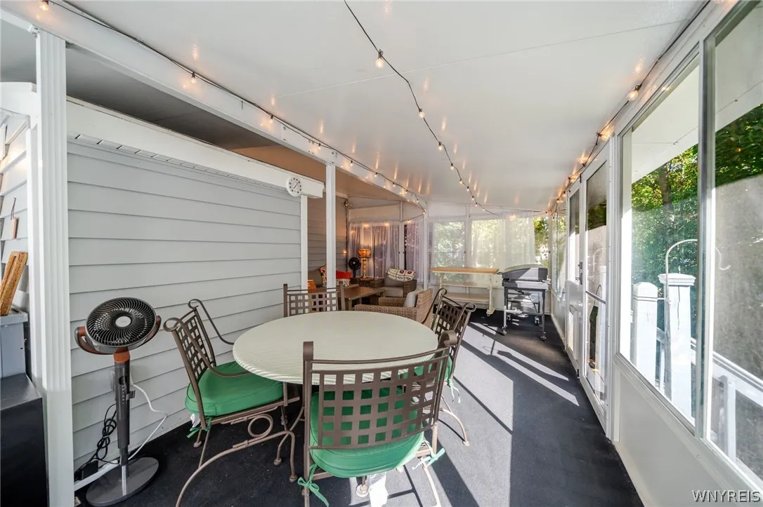 185 Lake Street, Hamburg, New York 14075, Hamburg, New York 14075, 3 Bedroom Bedrooms, 7 Room Rooms,1 BathroomBathrooms,Residential,For Sale,185 Lake Street, Hamburg, New York 14075,0,B1721093