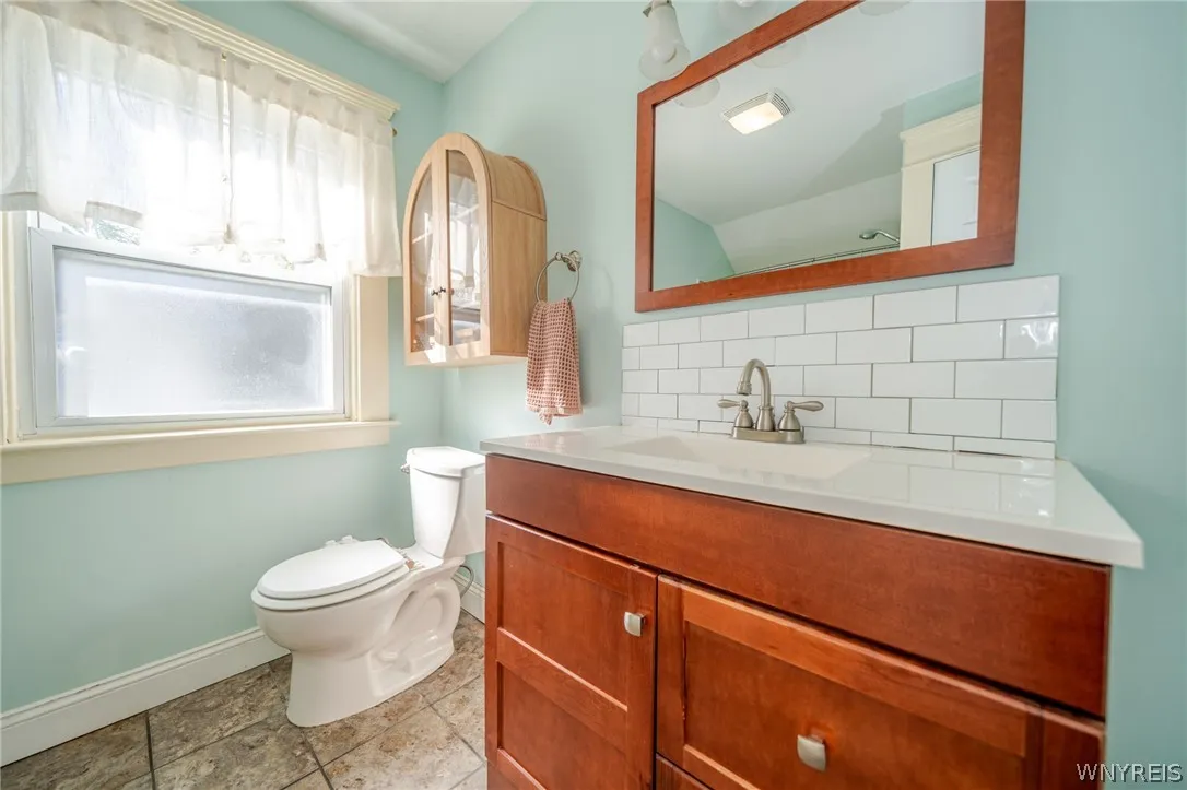 185 Lake Street, Hamburg, New York 14075, Hamburg, New York 14075, 3 Bedroom Bedrooms, 7 Room Rooms,1 BathroomBathrooms,Residential,For Sale,185 Lake Street, Hamburg, New York 14075,0,B1721093