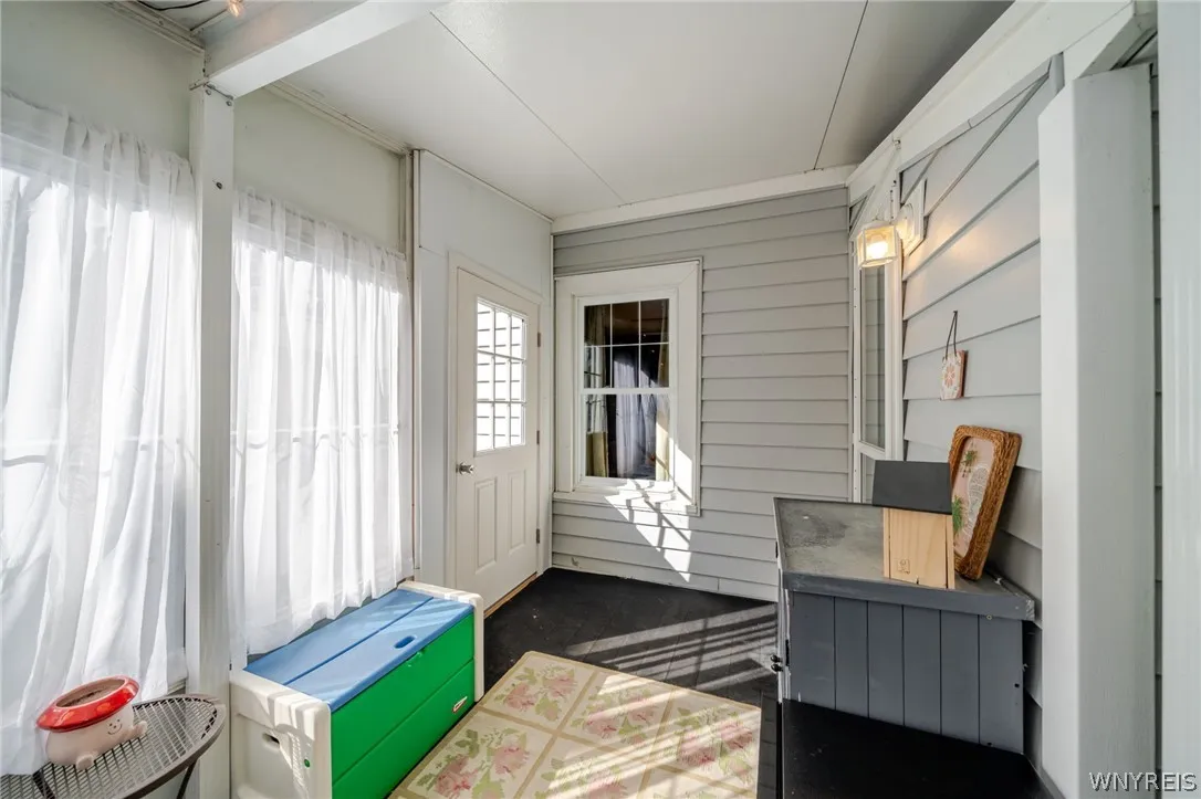 185 Lake Street, Hamburg, New York 14075, Hamburg, New York 14075, 3 Bedroom Bedrooms, 7 Room Rooms,1 BathroomBathrooms,Residential,For Sale,185 Lake Street, Hamburg, New York 14075,0,B1721093