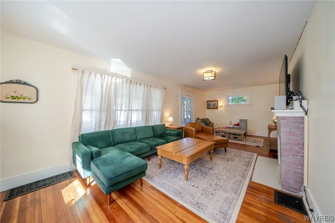 185 Lake Street, Hamburg, New York 14075, Hamburg, New York 14075, 3 Bedroom Bedrooms, 7 Room Rooms,1 BathroomBathrooms,Residential,For Sale,185 Lake Street, Hamburg, New York 14075,0,B1721093