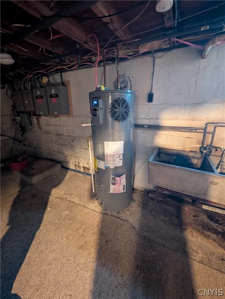 313 Powell Street, Geddes, New York 13209, Geddes, New York 13209, 5 Bedroom Bedrooms, ,3 BathroomBathrooms,Residential,For Sale,313 Powell Street, Geddes, New York 13209,0,S1721185