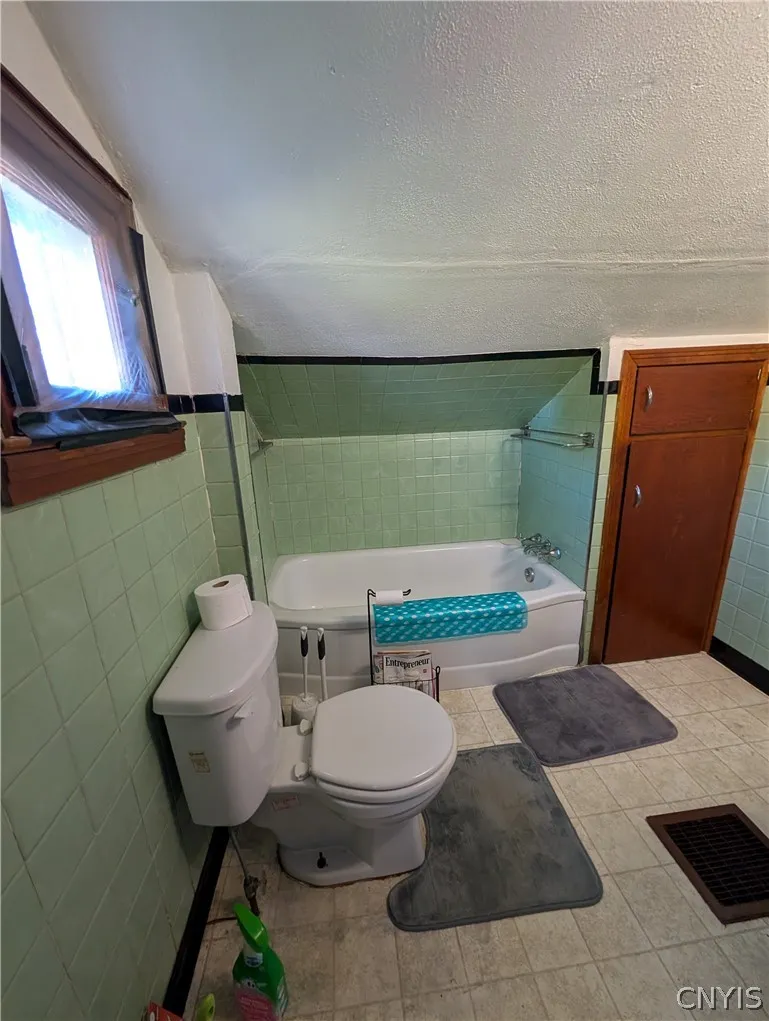 313 Powell Street, Geddes, New York 13209, Geddes, New York 13209, 5 Bedroom Bedrooms, ,3 BathroomBathrooms,Residential,For Sale,313 Powell Street, Geddes, New York 13209,0,S1721185