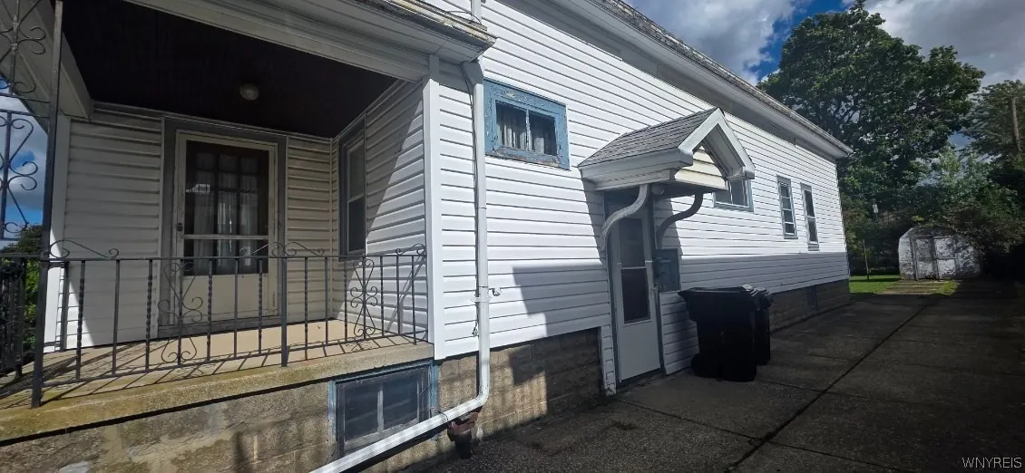51 Hawthorne Avenue, Tonawanda, New York 14223, Tonawanda, New York 14223, 3 Bedroom Bedrooms, 7 Room Rooms,1 BathroomBathrooms,Residential,For Sale,51 Hawthorne Avenue, Tonawanda, New York 14223,0,B1721183