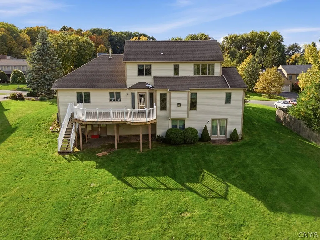 4640 Bloomsbury Drive, Onondaga, New York 13215, Onondaga, New York 13215, 4 Bedroom Bedrooms, 10 Room Rooms,3 BathroomBathrooms,Residential,For Sale,4640 Bloomsbury Drive, Onondaga, New York 13215,0,S1720636
