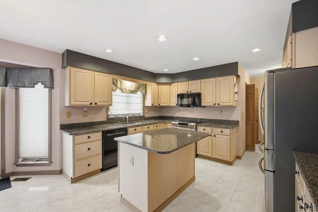 4640 Bloomsbury Drive, Onondaga, New York 13215, Onondaga, New York 13215, 4 Bedroom Bedrooms, 10 Room Rooms,3 BathroomBathrooms,Residential,For Sale,4640 Bloomsbury Drive, Onondaga, New York 13215,0,S1720636