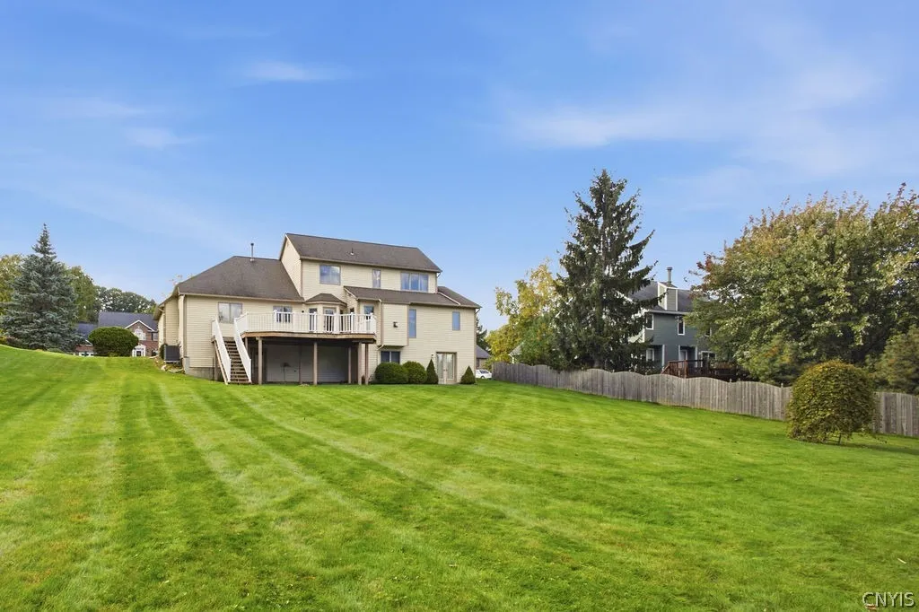 4640 Bloomsbury Drive, Onondaga, New York 13215, Onondaga, New York 13215, 4 Bedroom Bedrooms, 10 Room Rooms,3 BathroomBathrooms,Residential,For Sale,4640 Bloomsbury Drive, Onondaga, New York 13215,0,S1720636