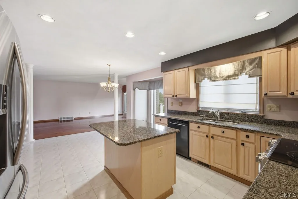 4640 Bloomsbury Drive, Onondaga, New York 13215, Onondaga, New York 13215, 4 Bedroom Bedrooms, 10 Room Rooms,3 BathroomBathrooms,Residential,For Sale,4640 Bloomsbury Drive, Onondaga, New York 13215,0,S1720636